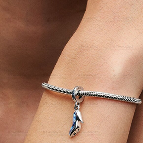 Pandora Disney Cinderella's Glass Slipper Dangle Charm - Picture 4 of 6